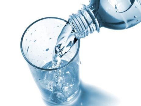 مصرف آب معدنی یا استفاده از دستگاه تصفیه آب